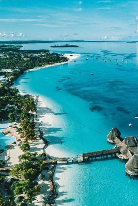 Zanzibar flying package